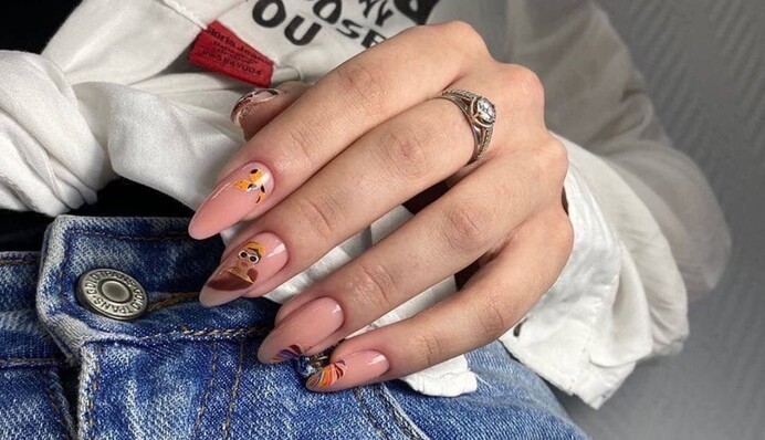 Новинки маникюра 2021: с какими идеями отправиться в салон