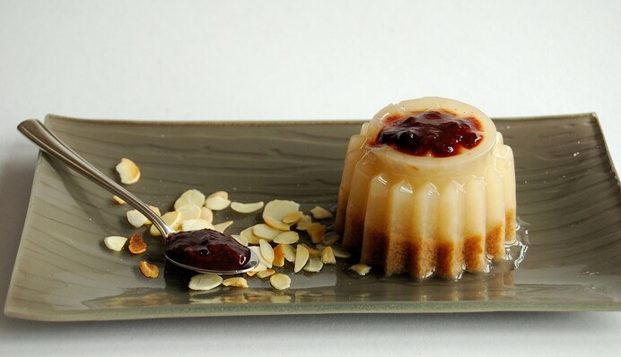 Готовим дома любимый десерт Кейт Миддлтон: рецепт шоколадного пудинга с финиками