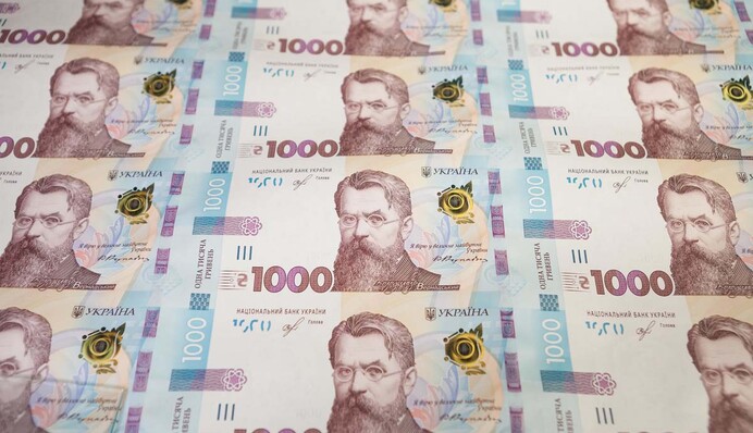 Заробитчанам раздадут по 150 тысяч: кто может получить деньги и на что