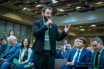 Как зайчик: почему Дубинского до сих пор не выгнали из "Слуги народа"