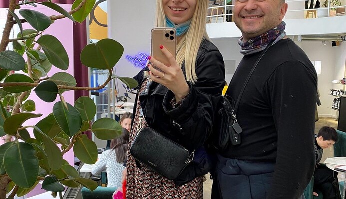 Виктор Павлик с женой посмеялись над новостями о поле их будущего ребенка: Это версия канала 