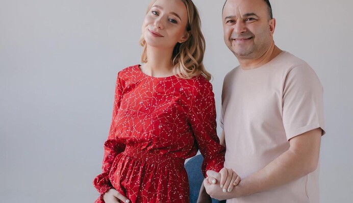 Дружина Віктора Павлика повідомила чоловікові про вагітність у смс-ці, та пояснила чому