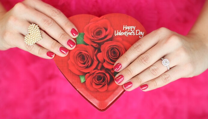 10 креативных идей маникюра на День святого Валентина: фото