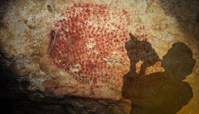 Вчені показали, як звучить найстаріший духовий інструмент у світі - йому 18 тис. років