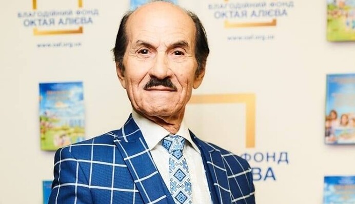 90-річного Григорія Чапкіса знову забрали до лікарні - хореограф у реанімації