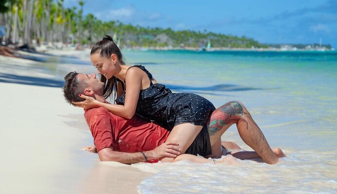 Ксения Мишина не оценила новый имидж своего избранника - Эллерт выбрил странные усы