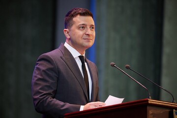 В город Порошенка: навіщо Зеленський переходить на "правий" фланг