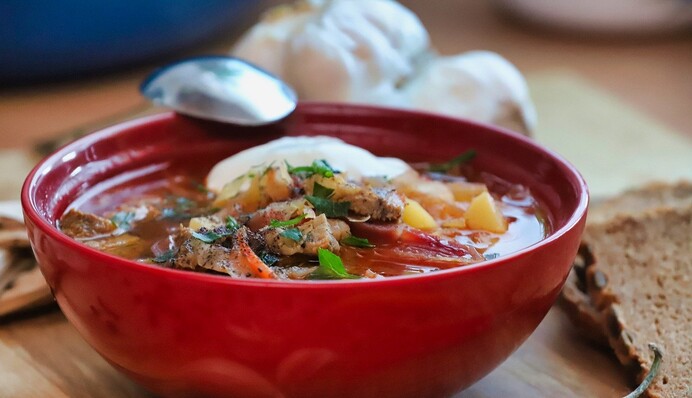 Як приготувати класичний суп Журек: рецепт із польської кухні