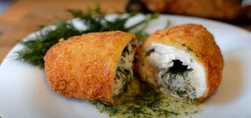 Як приготувати котлети по-київськи з рідкою начинкою: перевірений рецепт