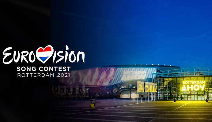 Слухаємо перші пісні 