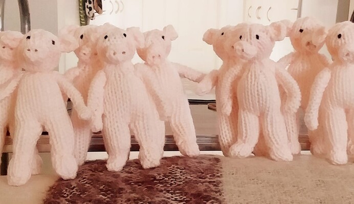 81-річна жінка зв'язала білих свиней, і Facebook ледь не забанив її за расизм