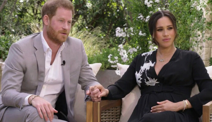 Беременная Меган Маркл появилась на интервью Опры Уинфри в элегантном платье за $4700