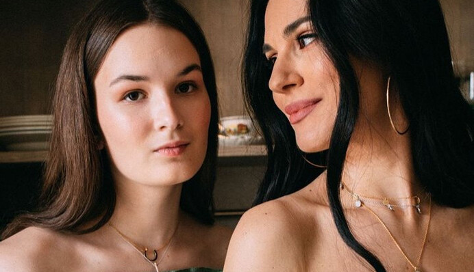 Маша Єфросиніна розповіла, в яких умовах її дочка живе в Канаді