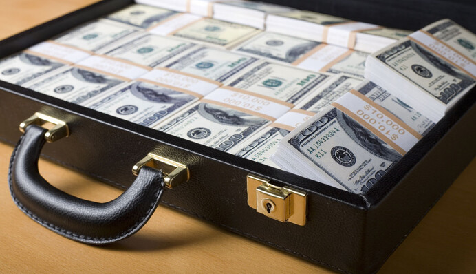 Вийти із тіні: чому нульове декларування в Україні не запрацює