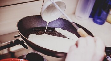 Как не испортить блины на Масленицу: 5 главных ошибок при выпечке дома