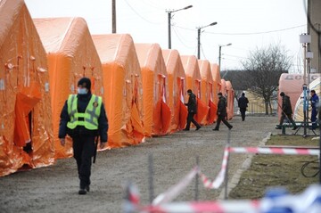 Нам критично не вистачає медичних працівників, а надходять десятки пацієнтів - мер Івано-Франківська
