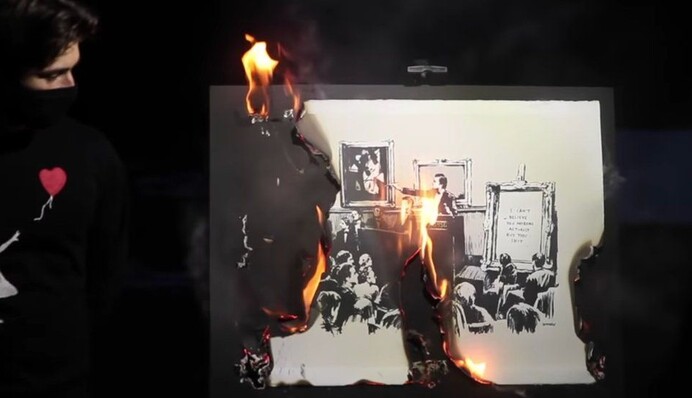 Сожженную работу Бэнкси продали за сотни тысяч долларов - в чем ее ценность