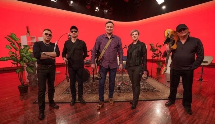 Песня во имя диктатуры: на 