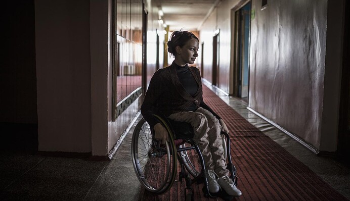 Скандаль або плати: як держава 