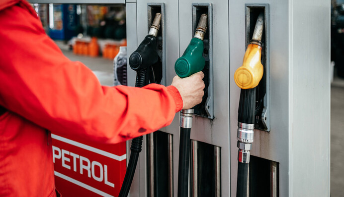 Медведчук совершил наезд: что будет с ценами на дизель и автогаз