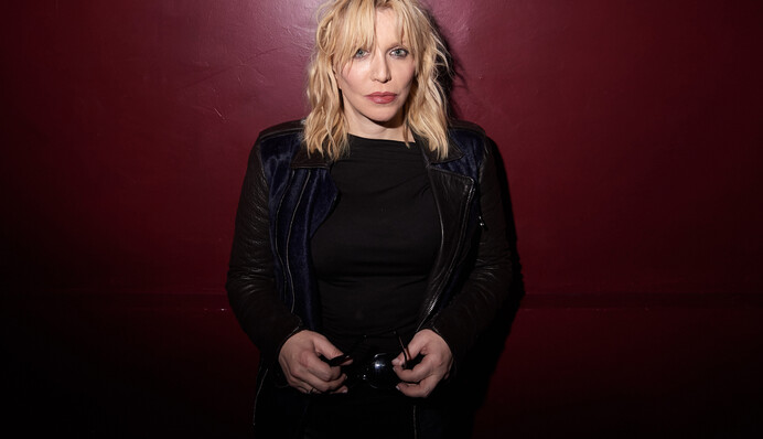 Вдова Курта Кобейна чуть не умерла в больнице - Кортни Лав рассказала о своей болезни