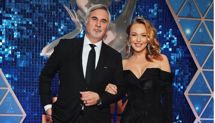 Валерий Меладзе станет отцом в седьмой раз - его жена Альбина Джанабаева беременна