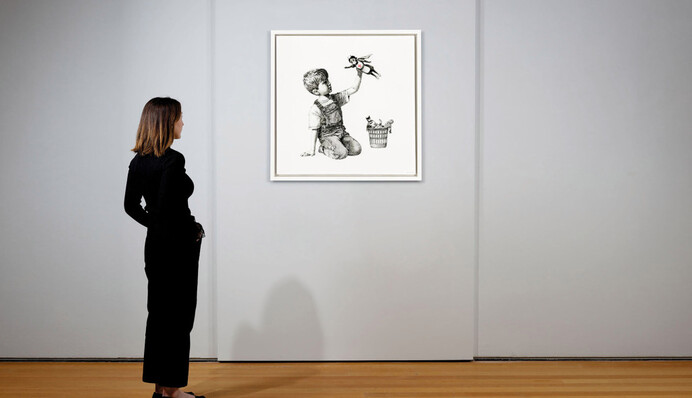 Бэнкси продал свою работу за рекордную сумму, но деньги ему не достанутся