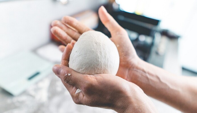 Как приготовить оладьи из мацы на Песах: простой рецепт к празднику