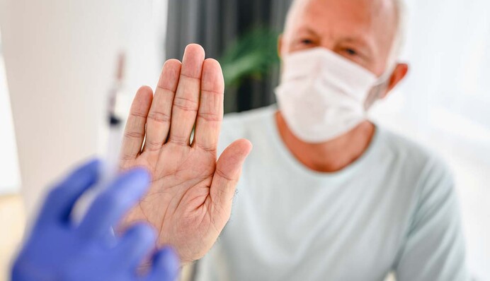 Почему украинцы не спешат вакцини­роваться от коронавируса: 5 главных причин