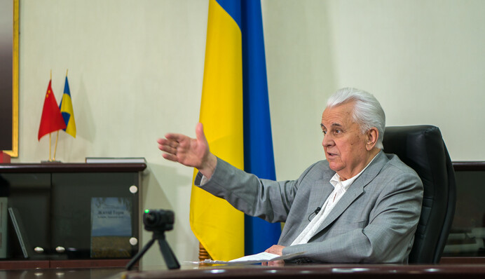 Якщо ворог прийде на мою землю, я стрілятиму в нього всіма видами зброї, поки буду живий - Леонід Кравчук