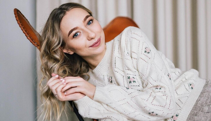 Вагітна дружина Віктора Павлика розповіла, чи хоче ще дітей від 55-річного співака