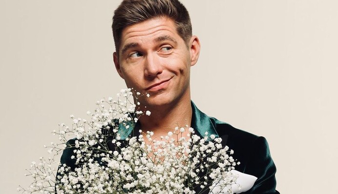 Володимир Остапчук з мікрофоном у центрі Києва з'ясував, що в Україні не знають Володимира Остапчука: відео