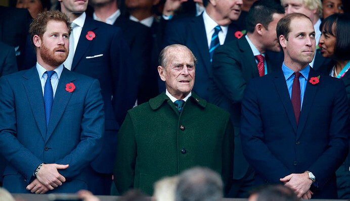 Принц Гарри вернулся в Лондон проститься с принцем Филиппом без Меган Маркл - что говорят СМИ