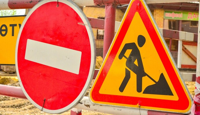 Довели до банкротства: как в Украине уничтожают предприятие по ремонту дорог