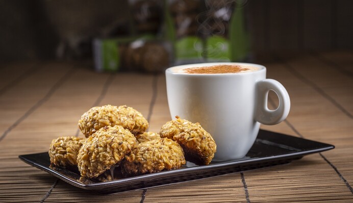 Готовим домашнее овсяное печенье с ягодами: простой рецепт на выходные