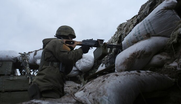 Пістолет та добре слово: які уроки можна винести із загострення на кордонах України
