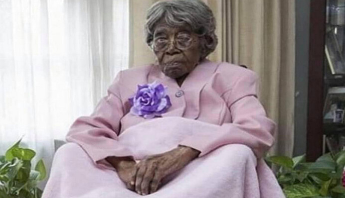 В США умерла самая пожилая жительница страны, и с такой цифрой молодой кажется даже Елизавета II