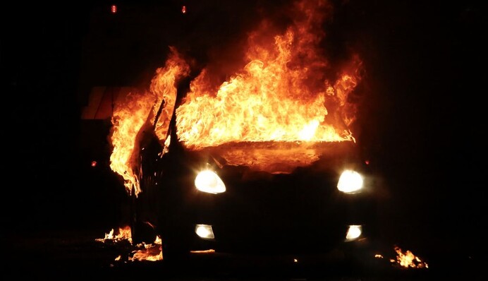 Привид Ольстера: чи зможе Лондон зупинити заворушення в Північній Ірландії