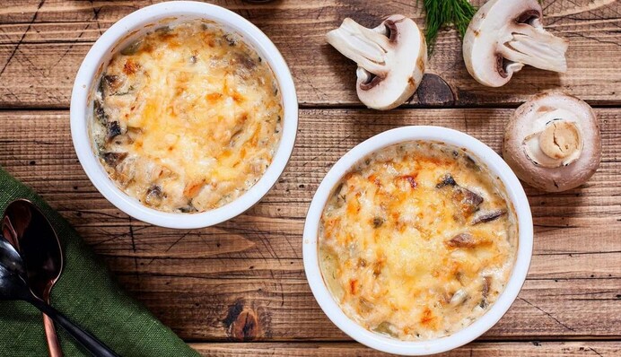 Как приготовить вкусный жульен с курицей и шампиньонами: простой рецепт закуски