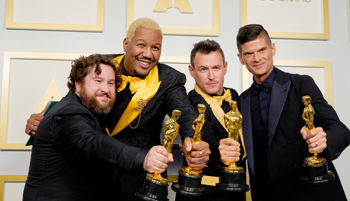 В Лос-Анджелесе вручили премии 