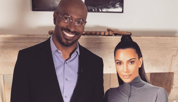 СМИ говорят о новом бойфренде Ким Кардашьян - вместо рэпа он читает новости на крупнейшем канале в США