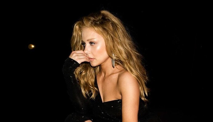 Тіна Кароль до восьмих роковин смерті чоловіка показала його рідкісне фото з маленьким сином на руках