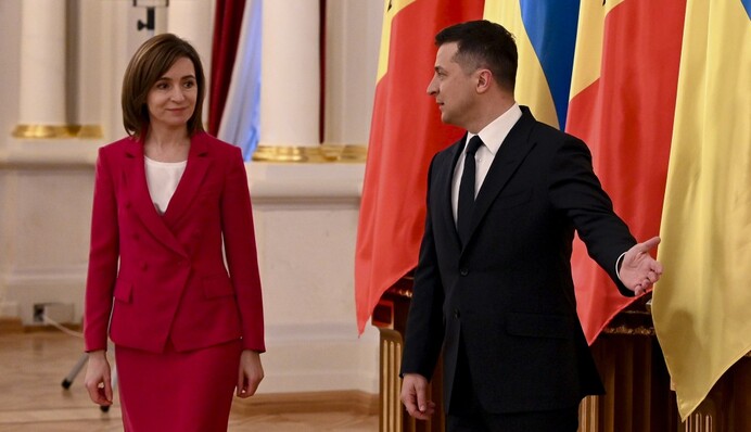 Битва за Молдову: чому Санду розпустила парламент