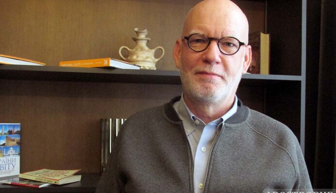 Отвод войск ничего не означает, Путин вернется - Дейн Уотерс