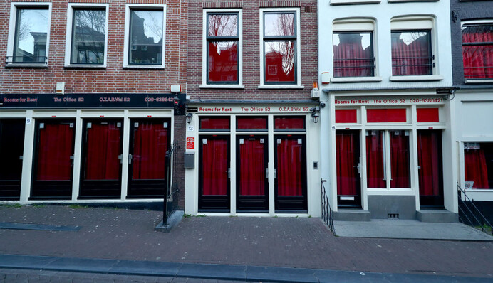 Амстердам построит эротический центр на замену кварталу красных фонарей