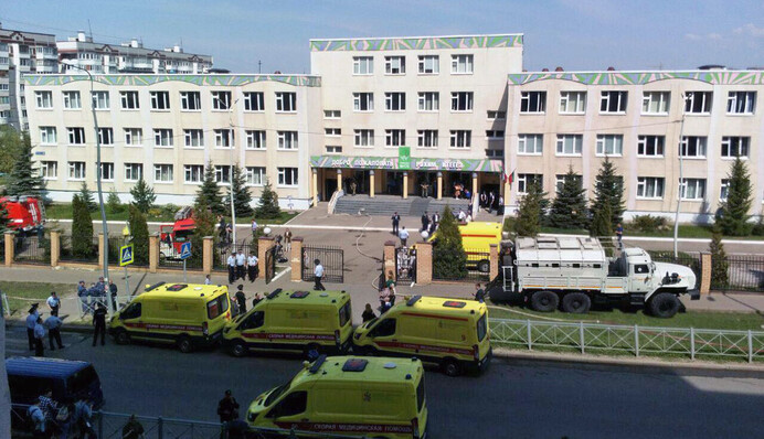 Помешательство или религиозные мотивы - российский журналист о расстреле школьников в Казани