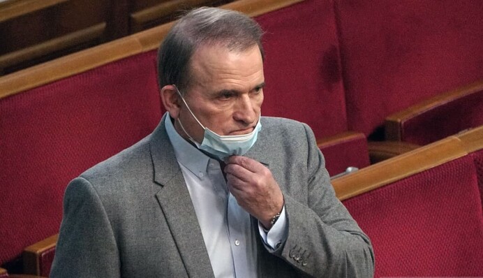 Червоне світло Медведчуку: навіщо Зеленський вирішив добити кума Путіна