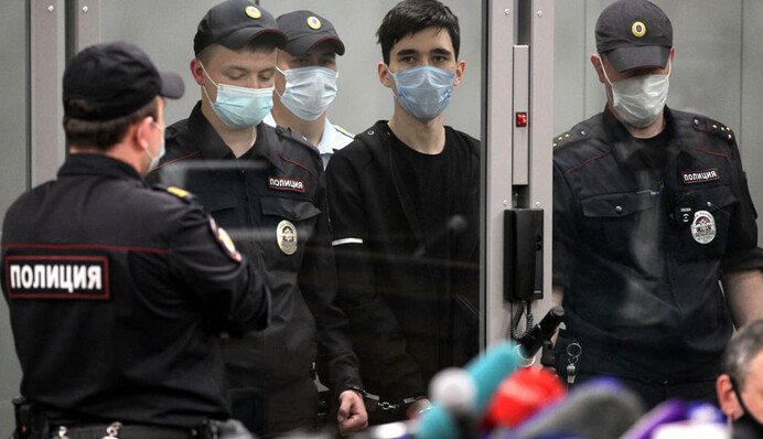 Напряжение в информацион­ном поле: что стоит за бойней в Казани