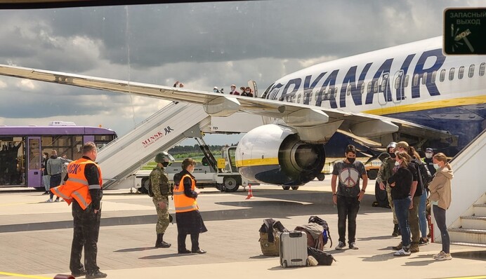 Збити літак? Лукашенко вже розстрілював американців з вертольотів - білоруський журналіст