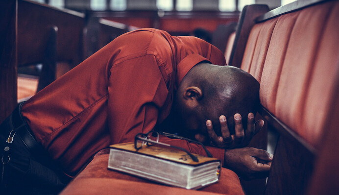 Чоловік попросив у бога Lamborghini та обіцяв голодувати 40 днів - спорткар так і не прийшов, а от проблем додалося